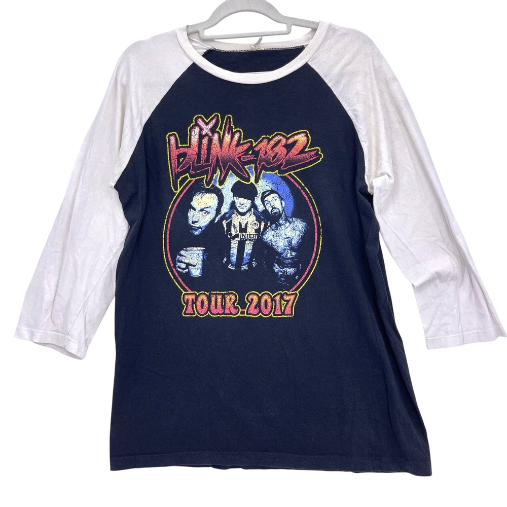 Blink-182 Black Raglan Baseball Tee Large 2017 World Tour Graphic 3/4 Sleeve - Picture 1 of 9